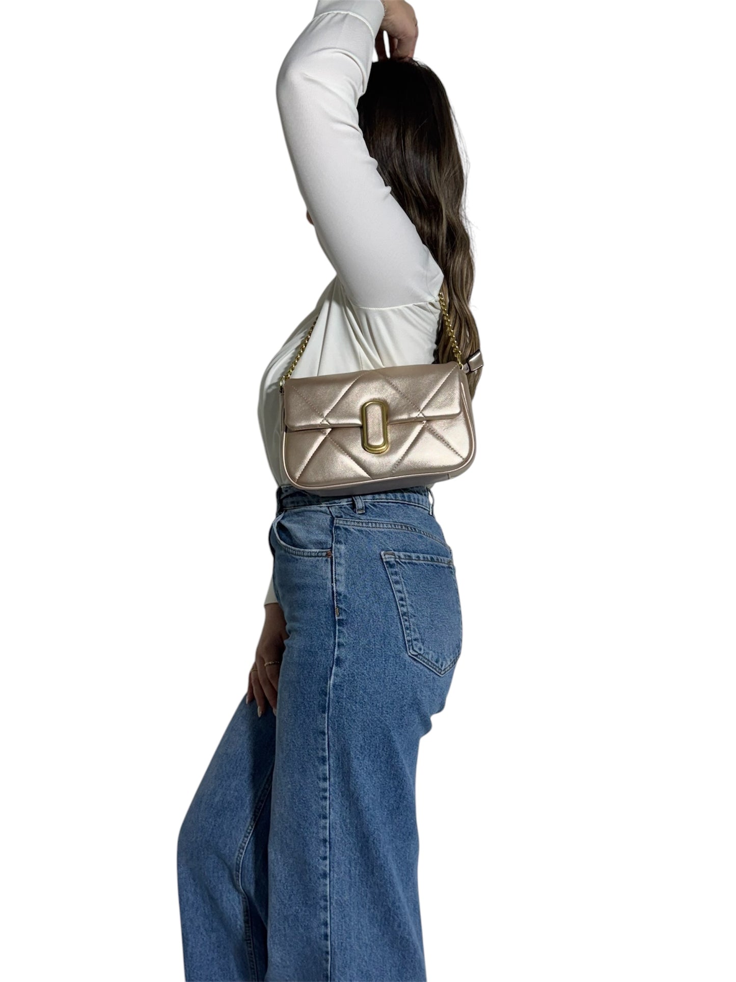Bolso Acolchado Oro con Cadena